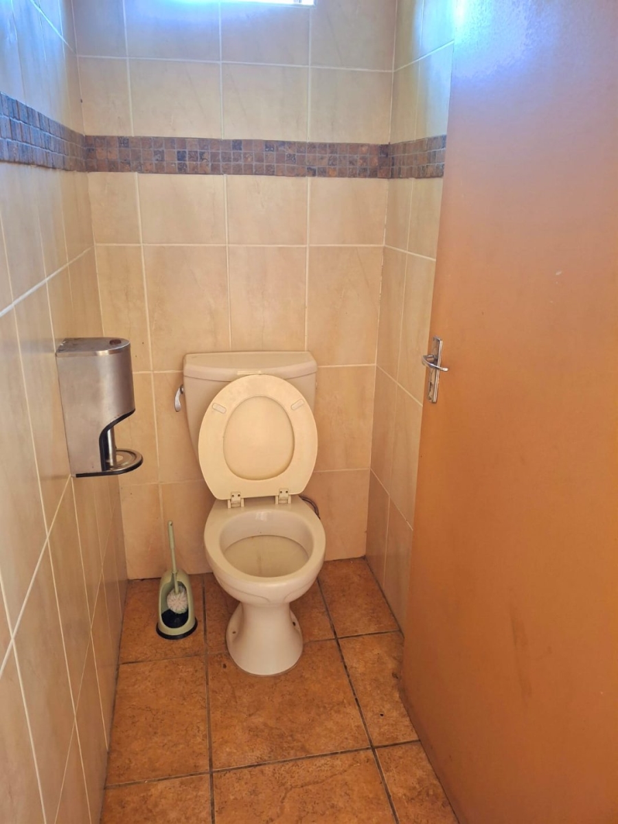 Commercial Property for Sale in Summerpride Eastern Cape